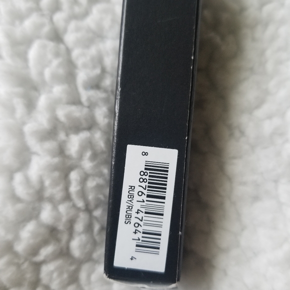 🍩Avon Glimmer Kiss Lipstick💕4/$16🥰 - Picture 7 of 9